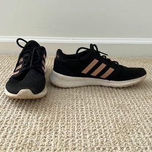 Adidas Cloudfoam sneakers with rose gold stripes size 8